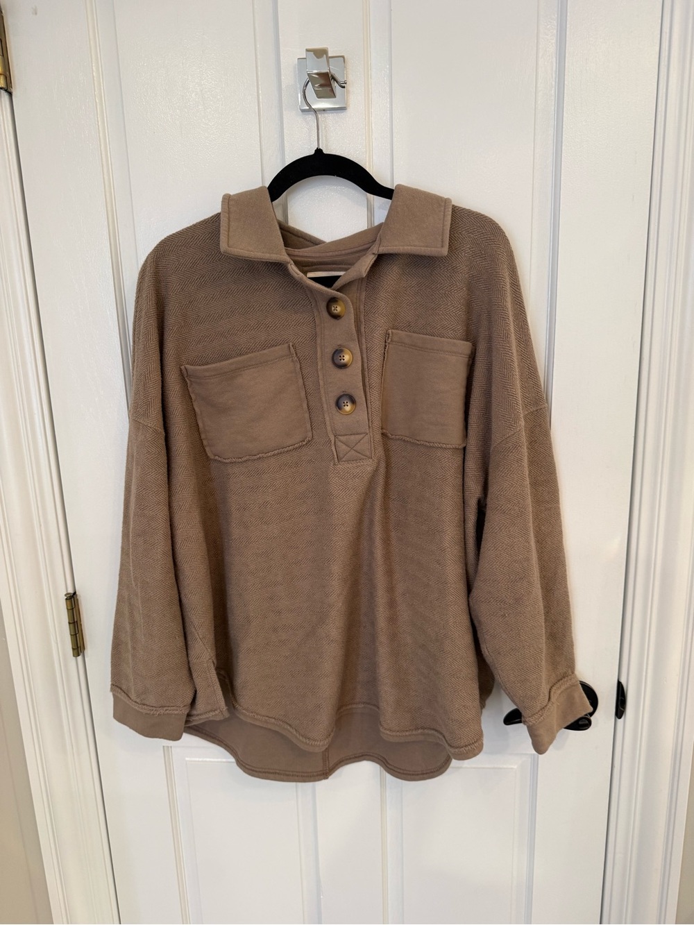 American Eagle Taupe Pullover Button-Front Sweater